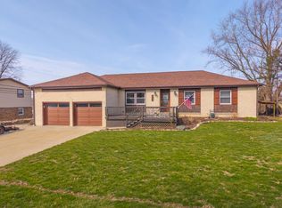 205 N Crestview Dr, Pontiac, IL 61764