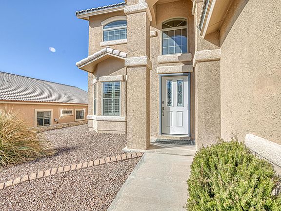 4th image of 4225 Camelot Heights Dr