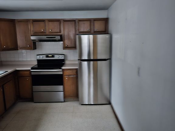 3rd image of 2500 Sheridan Dr APT 1