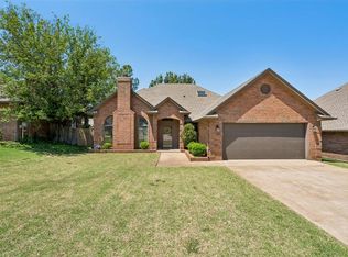 1809 Courtney Ln, Edmond, OK 73013
