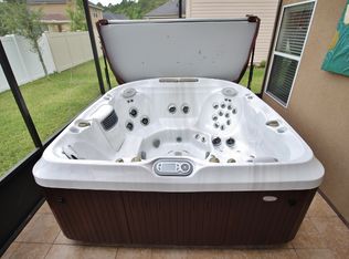 694 Reflection Cove Ct, Jacksonville, FL 32218