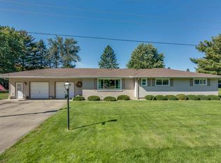 54167 Riverview Dr, Elkhart, IN 46514