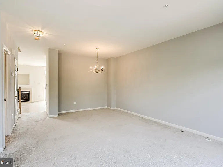 2702 Snowmill Ct — Photo 10