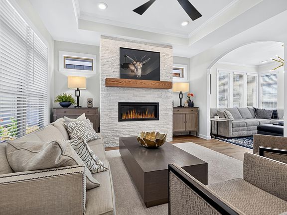 3rd image of 660 Stokley View Dr