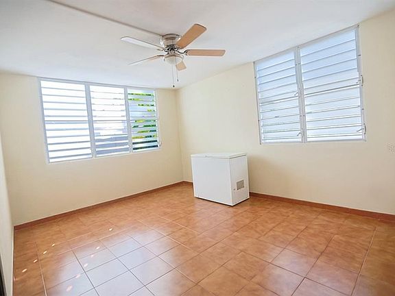 3rd image of 221 Calle Manati