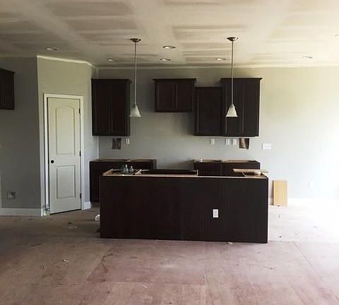 4th image of 669 Lucille Dr