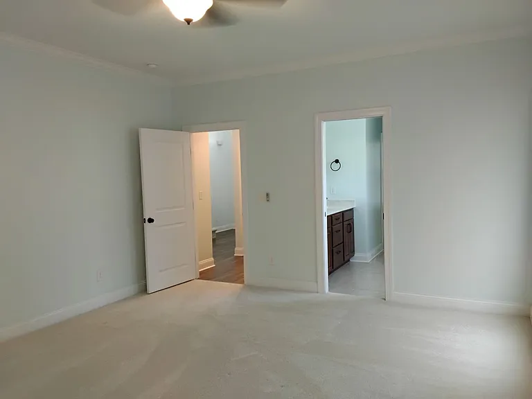 223 Taylorwood Dr — Photo 17