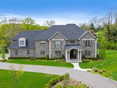 2 Enclave Court, Dix Hills, NY, 11746