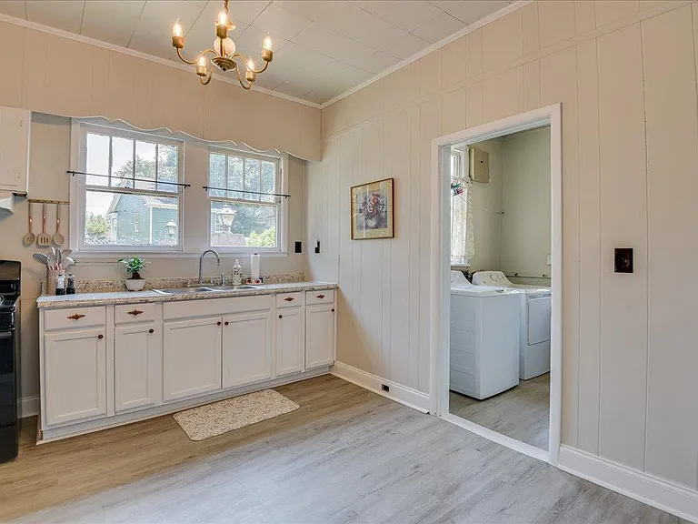 2350 Wrightsboro Rd — Photo 8