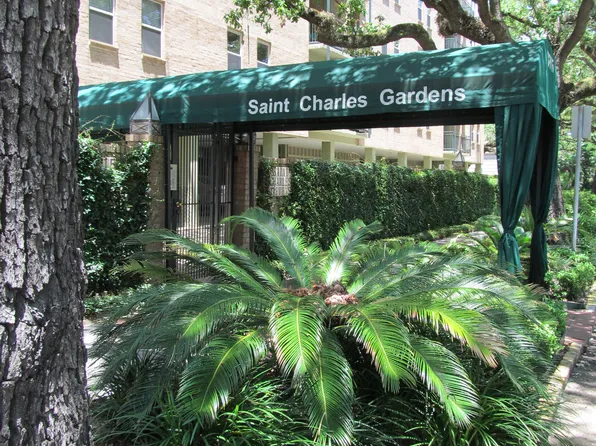 3915 Saint Charles Ave APT 401, New Orleans, LA 70115