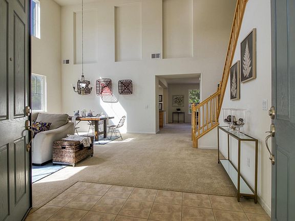 4th image of 151 Curry Ave