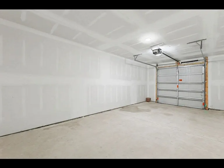 423 S All Hallows St — Photo 3