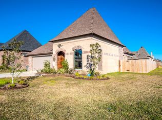 100 Cane Creek Dr, Broussard, LA 70518