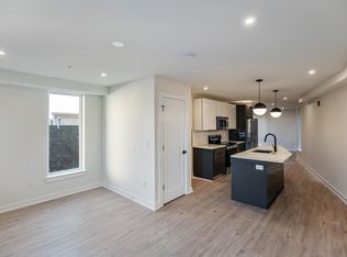 933 N 29th St #4, Philadelphia, PA 19130