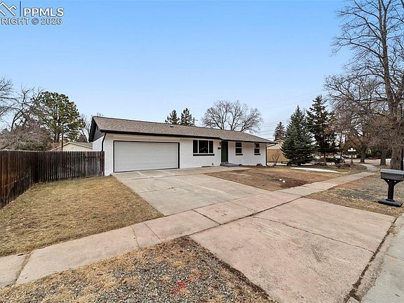3rd image of 1121 Westmoor Dr