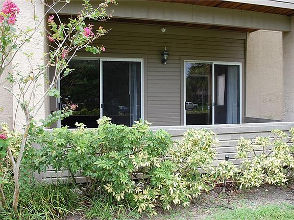 3rd image of 10265 Gandy Blvd N APT 915