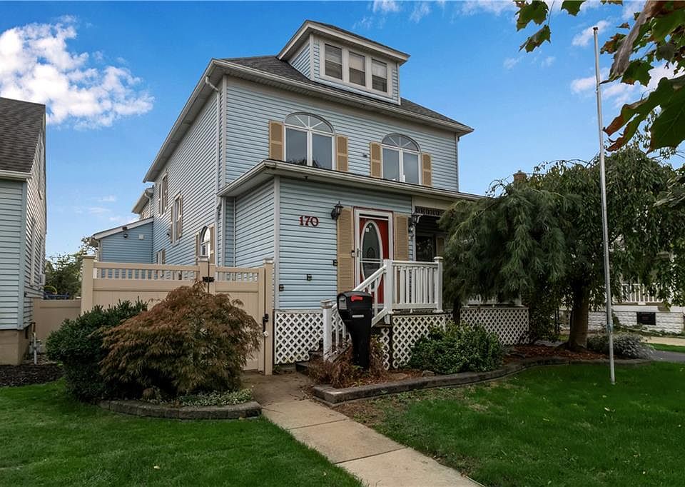 1st image of 170 Palmer Ave