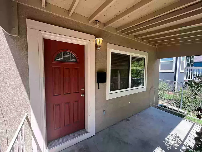 3917 Navajo St — Photo 2