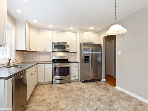 4th image of 7209 Seminole Dr