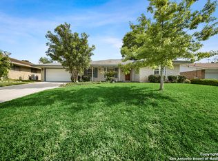 211 De Soto Dr, Universal City, TX 78148