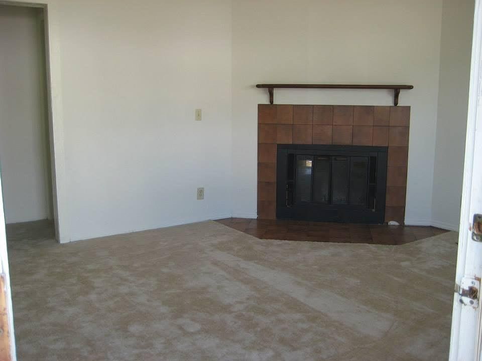 2nd image of 1273 N Maple St