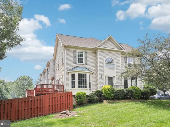 7001 Fieldhurst Ct, Alexandria, VA 22315