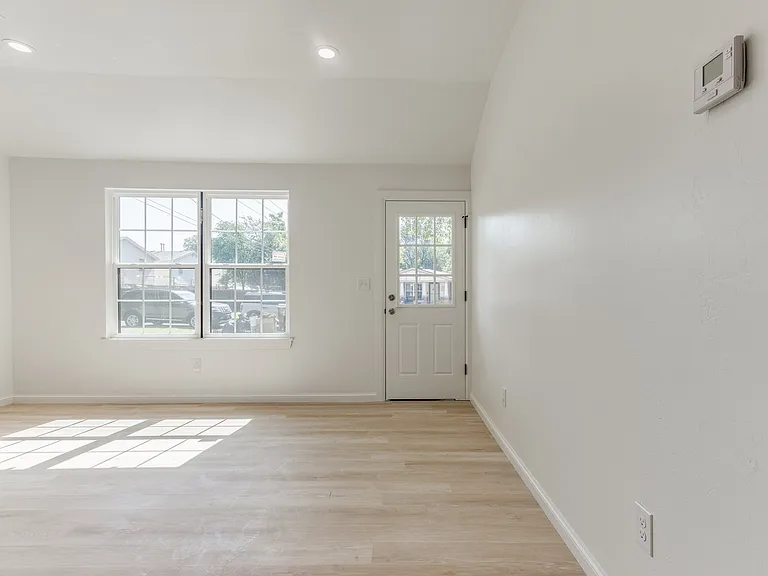 118 S Cook Ave — Photo 21