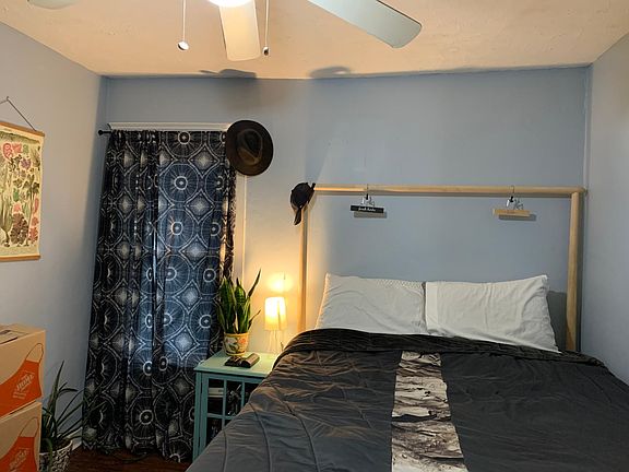 3rd image of 1375 W 59th St #2
