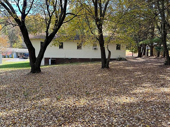 3rd image of 1303 Adobe Dr