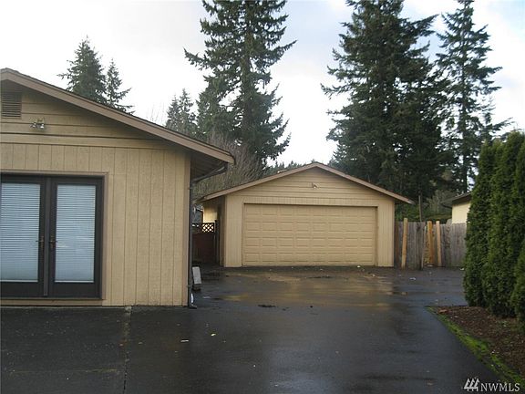 2nd image of 11016 125th St Ct S
