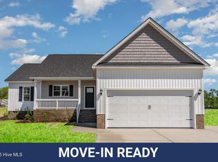 143 Royal Ave, Selma, NC 27576