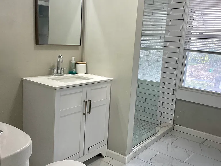 84 Munson St #2 — Photo 6