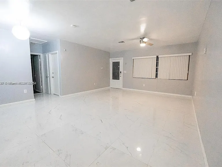 15735 NW 28th Ct — Photo 3