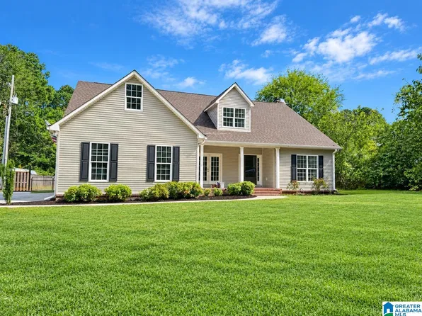 1925 Lane Dr, Leeds, AL 35094