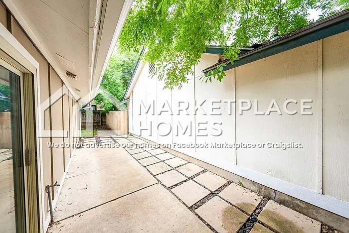 12038 Stoney Xing — Photo 21