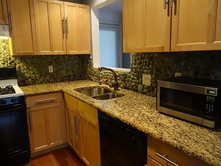 5311 Sunshine Dr — Photo 45