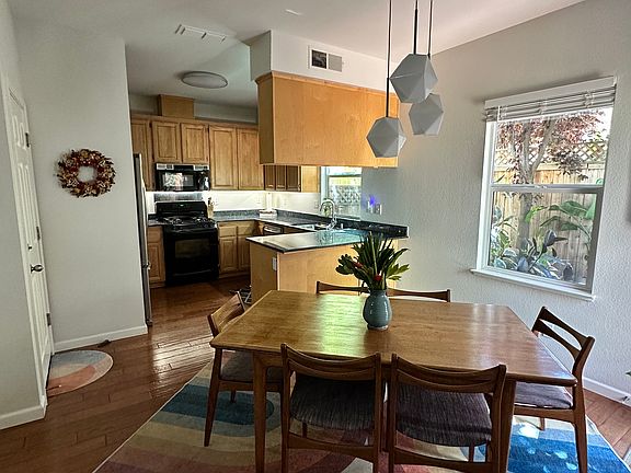 3rd image of 2511 I St