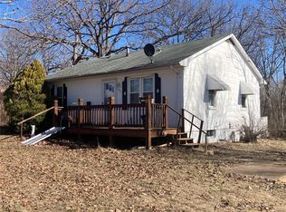 422 E Canaan Rd, Gerald, MO 63037