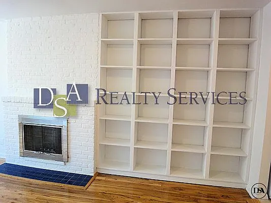 Rented by DSA Realty | media 21