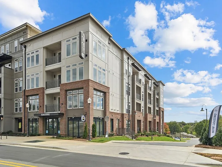 StationTwo22 Apartments — Photo 47