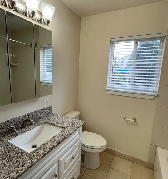 2 Bed, 1 Bath, 1000 sqft