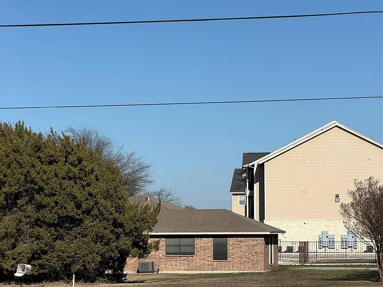 1731 S State Highway 46 — Photo 16