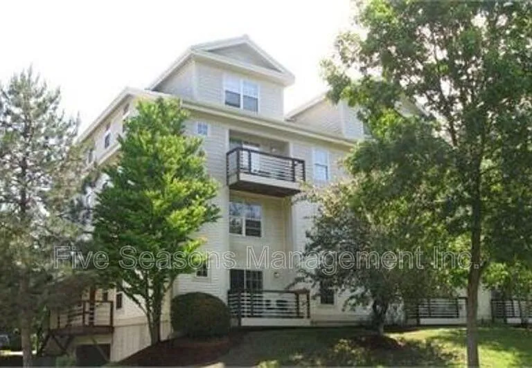 193 Hildred Dr #1 — Photo 1