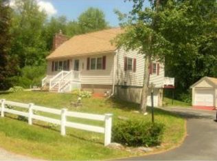 5 Daniel Dr, Pelham, NH 03076