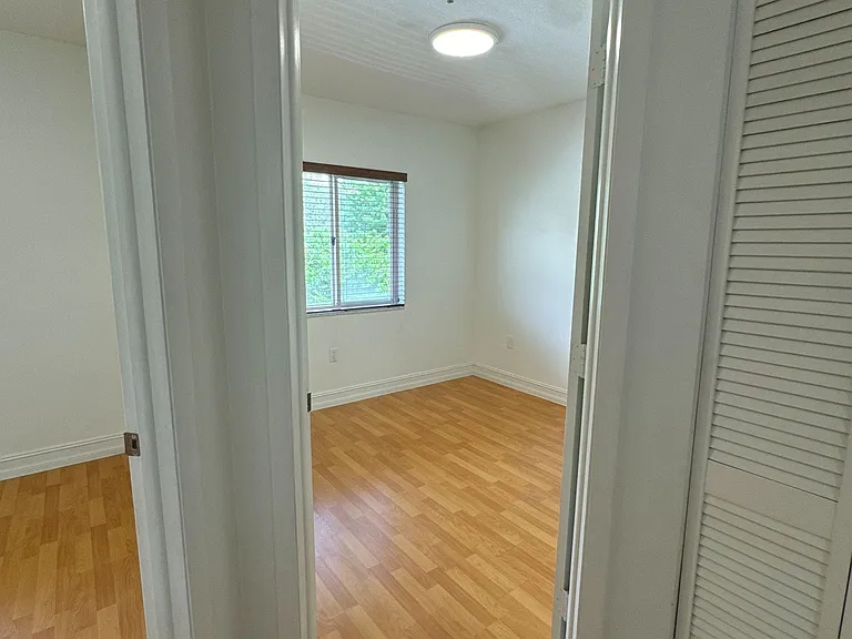 111 Riviera Cir — Photo 21