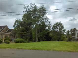 37 Orchard Ln, Monongahela, PA