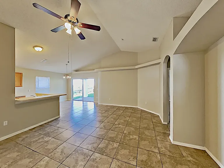 1411 Belvoir Dr — Photo 4