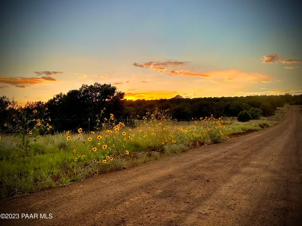 1248 W Picacho Dr, Williams, AZ 86046