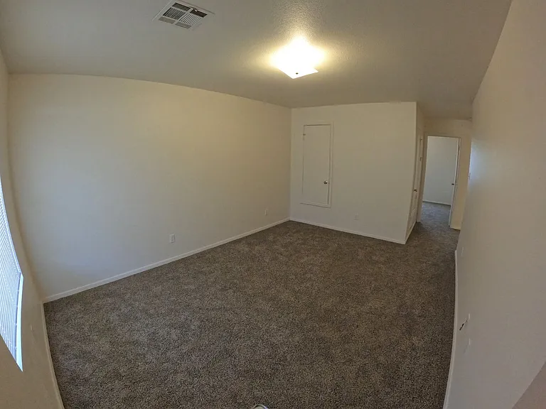637 Foster Rd — Photo 12