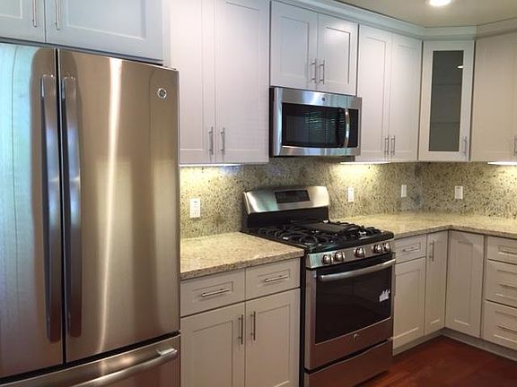 3rd image of 1750 Oakdell Dr